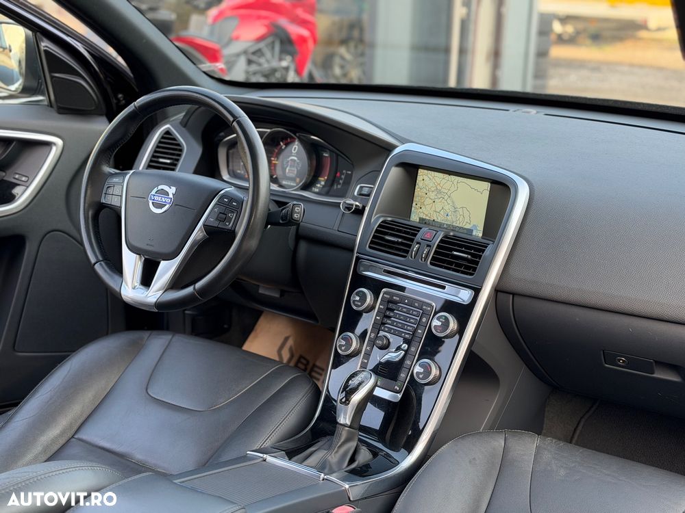 Volvo XC 60 D4 Geartronic Summum - 7
