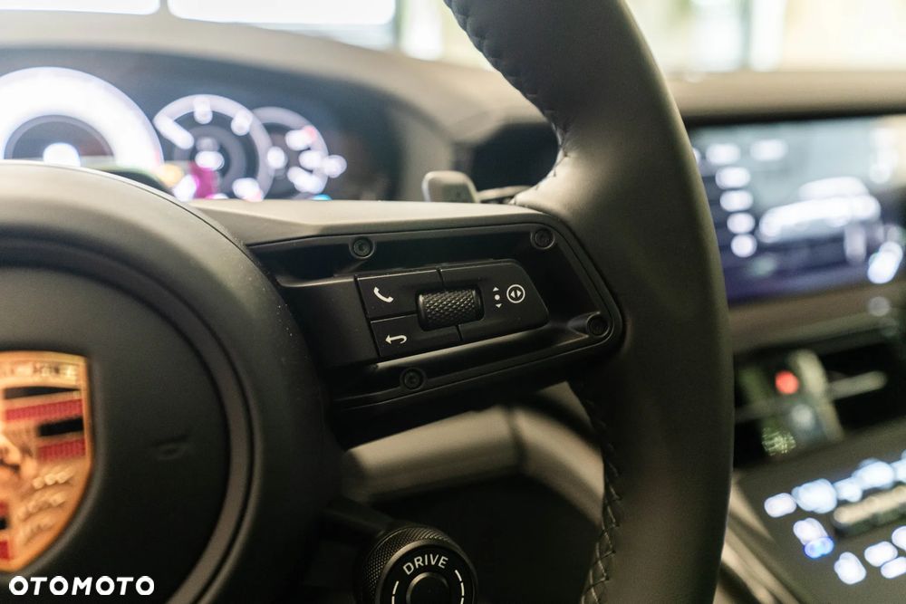 Porsche Panamera 4 E-Hybrid PHEV - 18