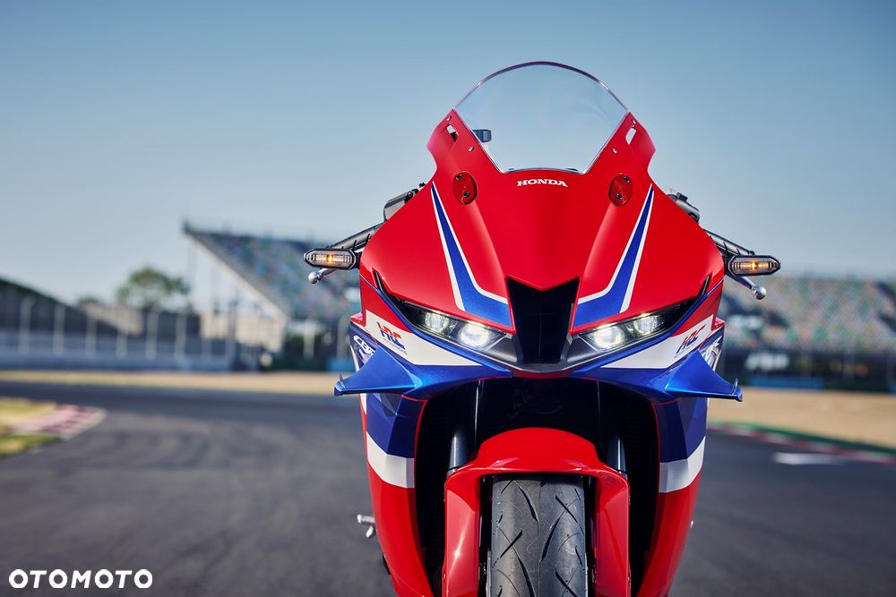 Honda CBR - 7