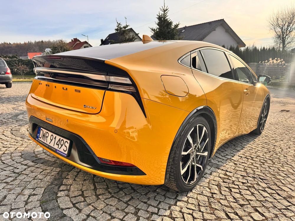 Toyota Prius 2.0 Hybrid Prestige - 6