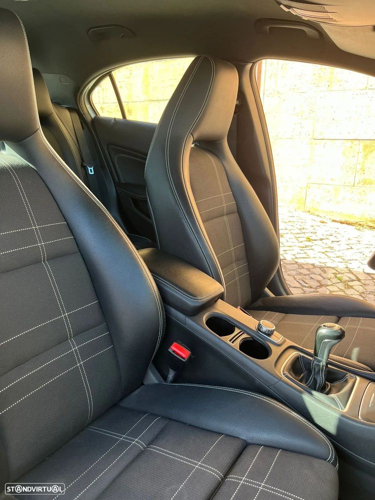 Mercedes-Benz A 180 d Urban - 8