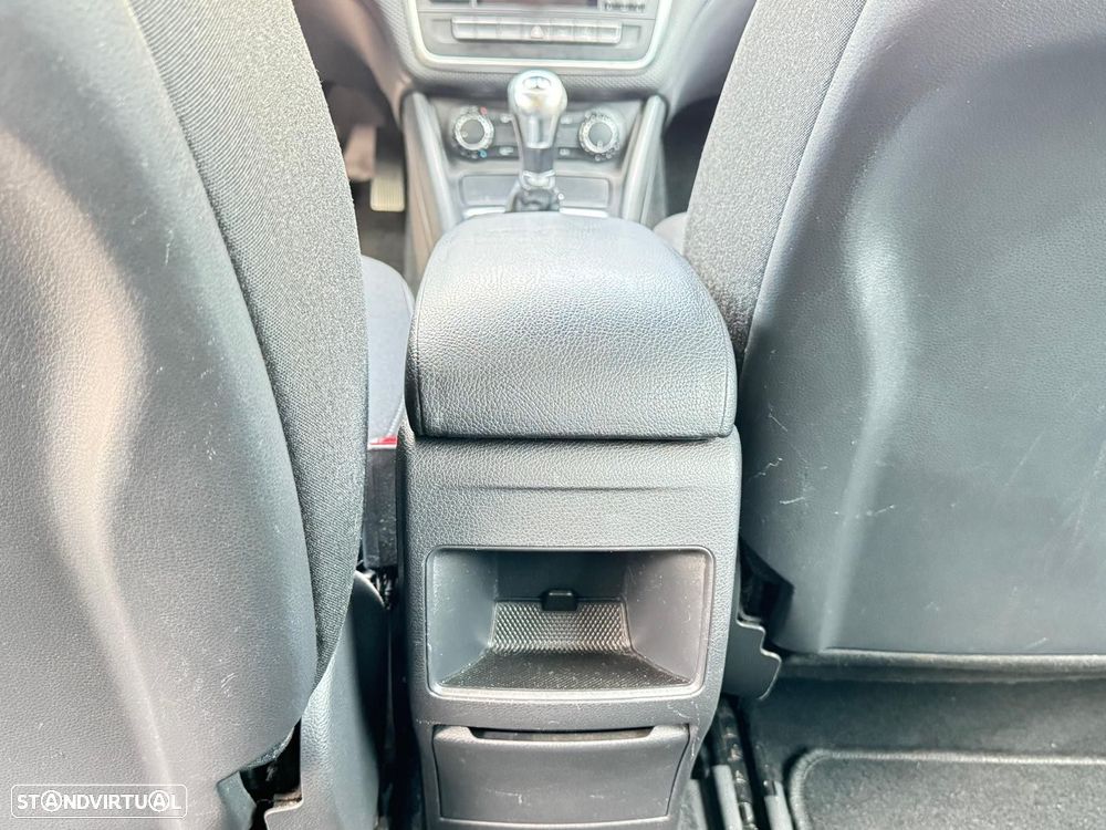 Mercedes-Benz A 180 CDI BlueEFFICIENCY - 27