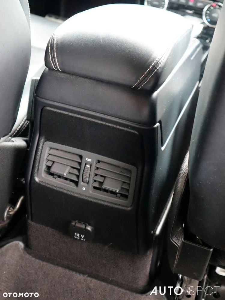 Mercedes-Benz Klasa G AMG 63 AMG SPEEDSHIFT 7G-TRONIC - 41