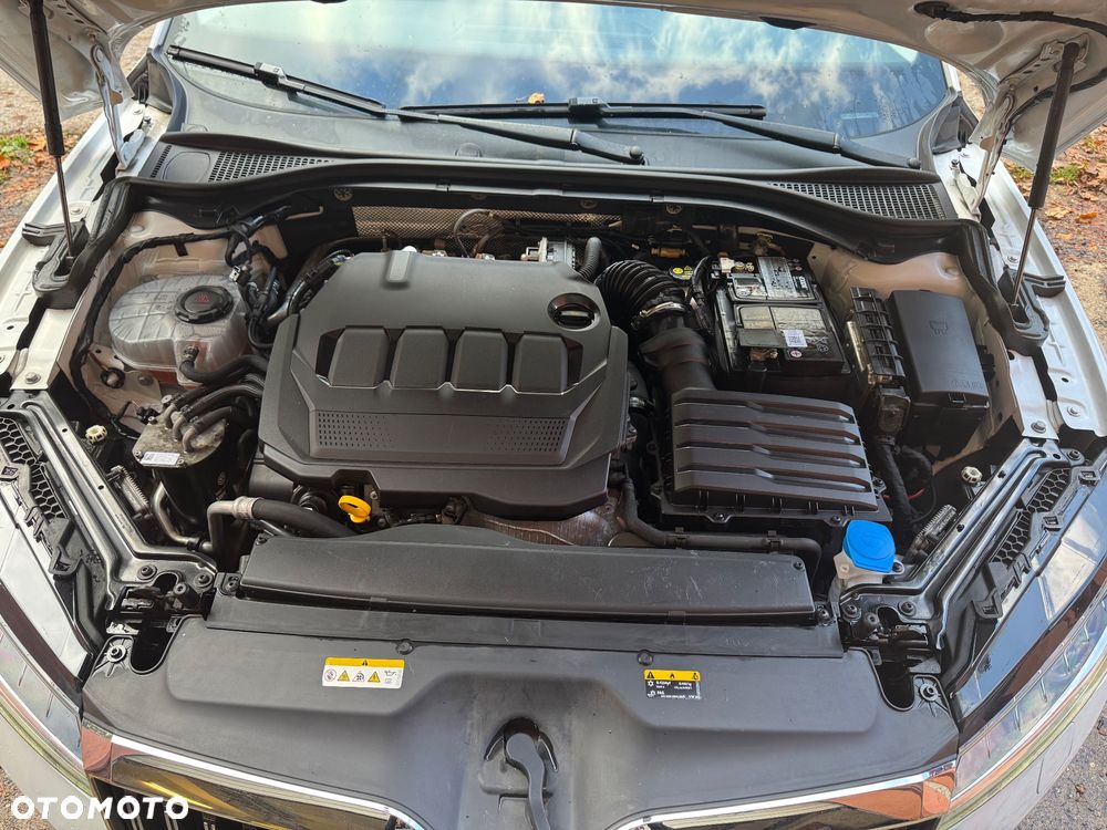 Skoda Superb 2.0 TDI DSG Premium Edition - 39