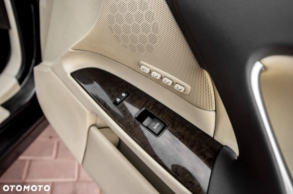 Lexus IS 250 Executive Line - 22