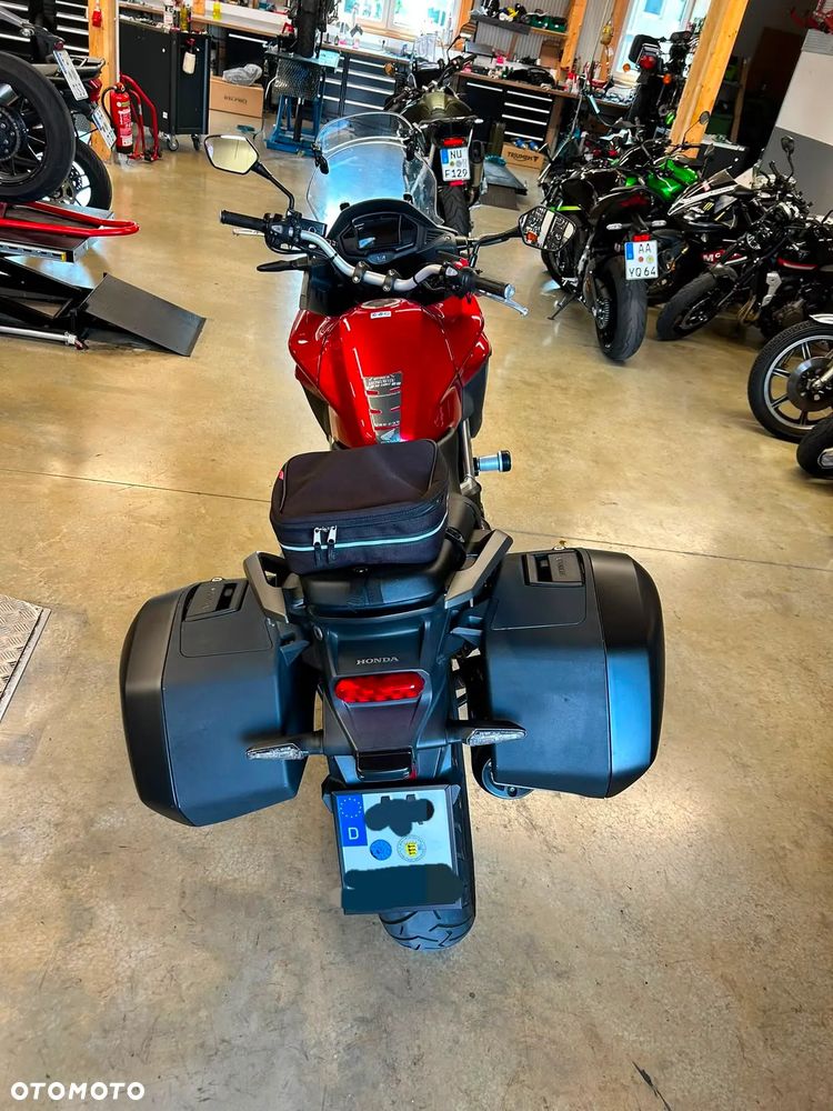 Honda VFR - 3