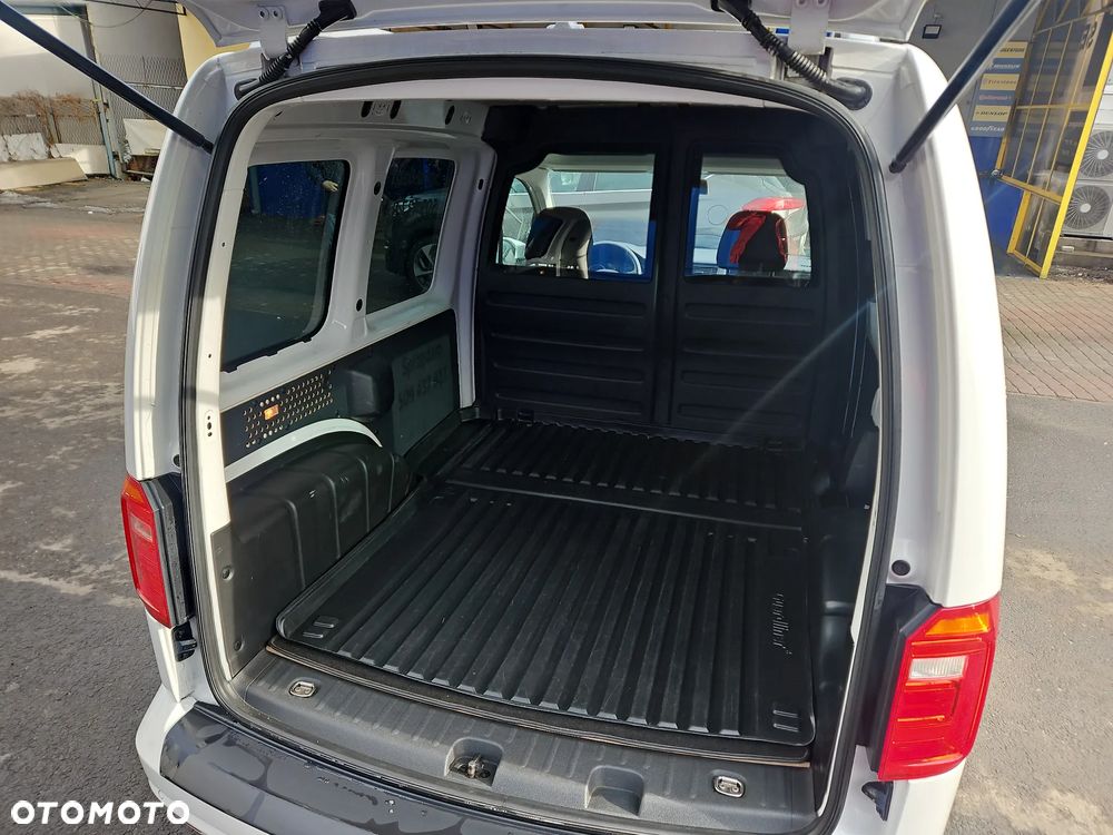 Volkswagen Caddy - 9