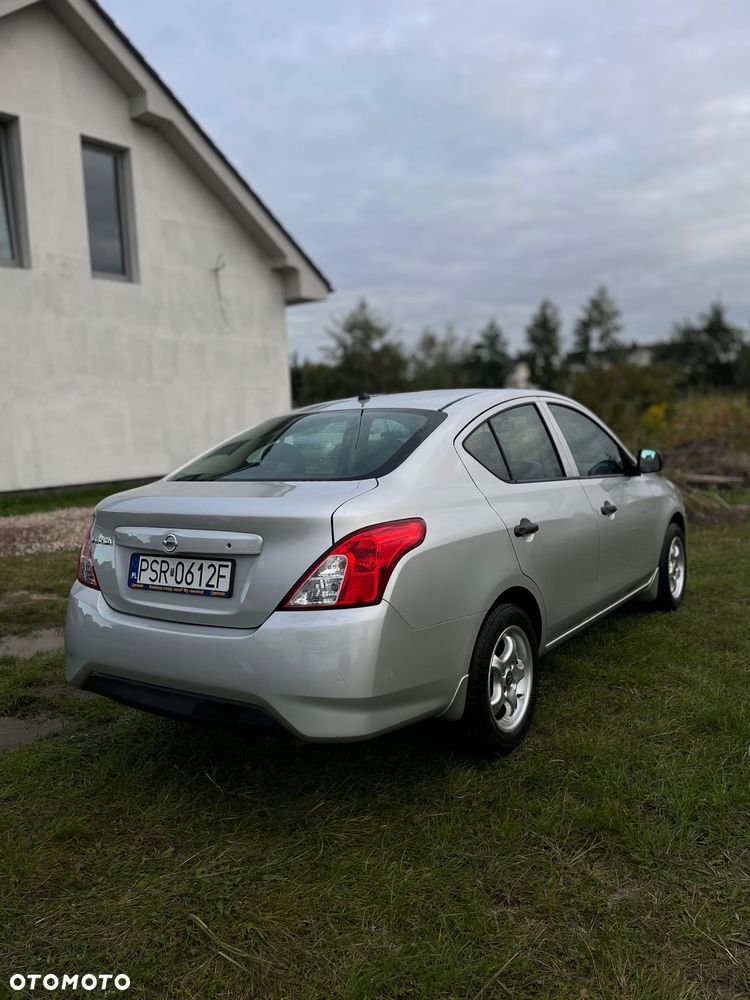 Nissan Tiida - 5