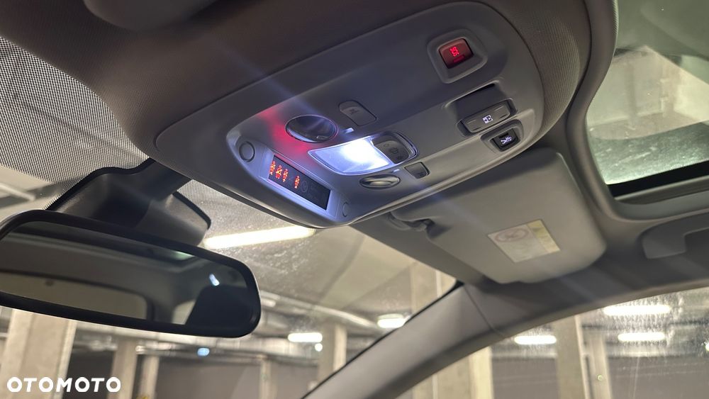 Peugeot 308 1.6 BlueHDi Allure S&S - 9