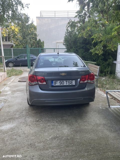Chevrolet Cruze 1.8 Ecotec LTZ+ - 3