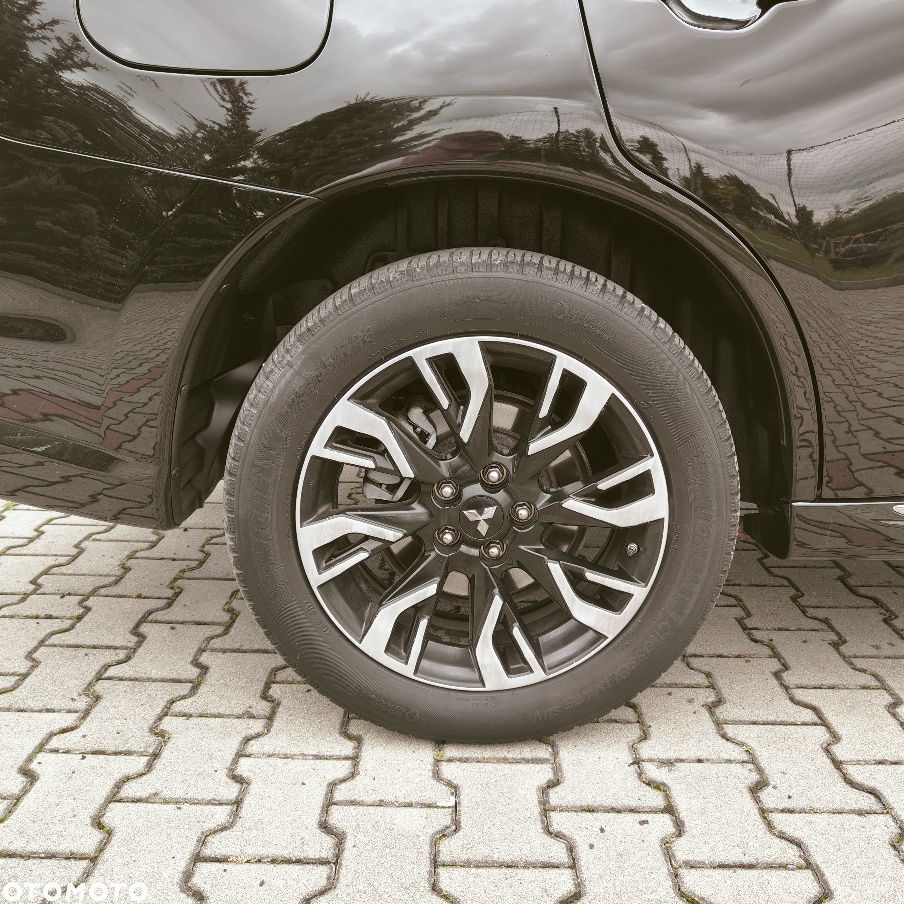 Mitsubishi Outlander - 9
