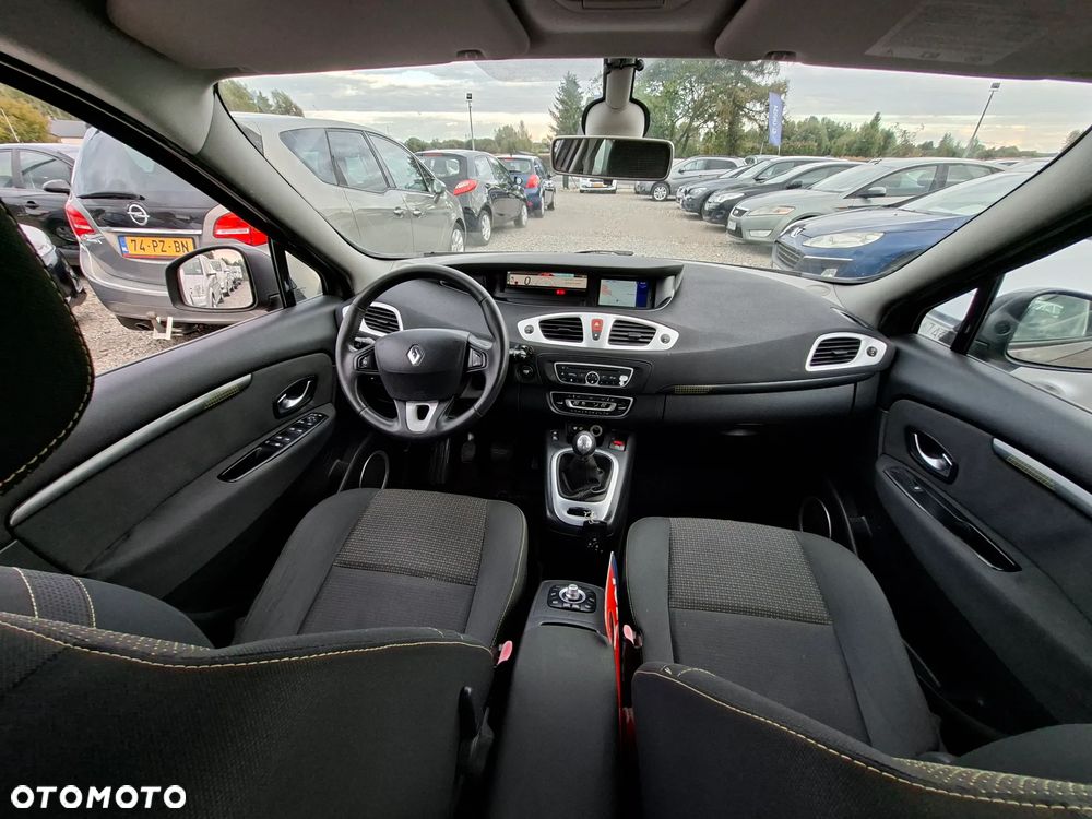 Renault Scenic 1.6 16V 110 Authentique - 17
