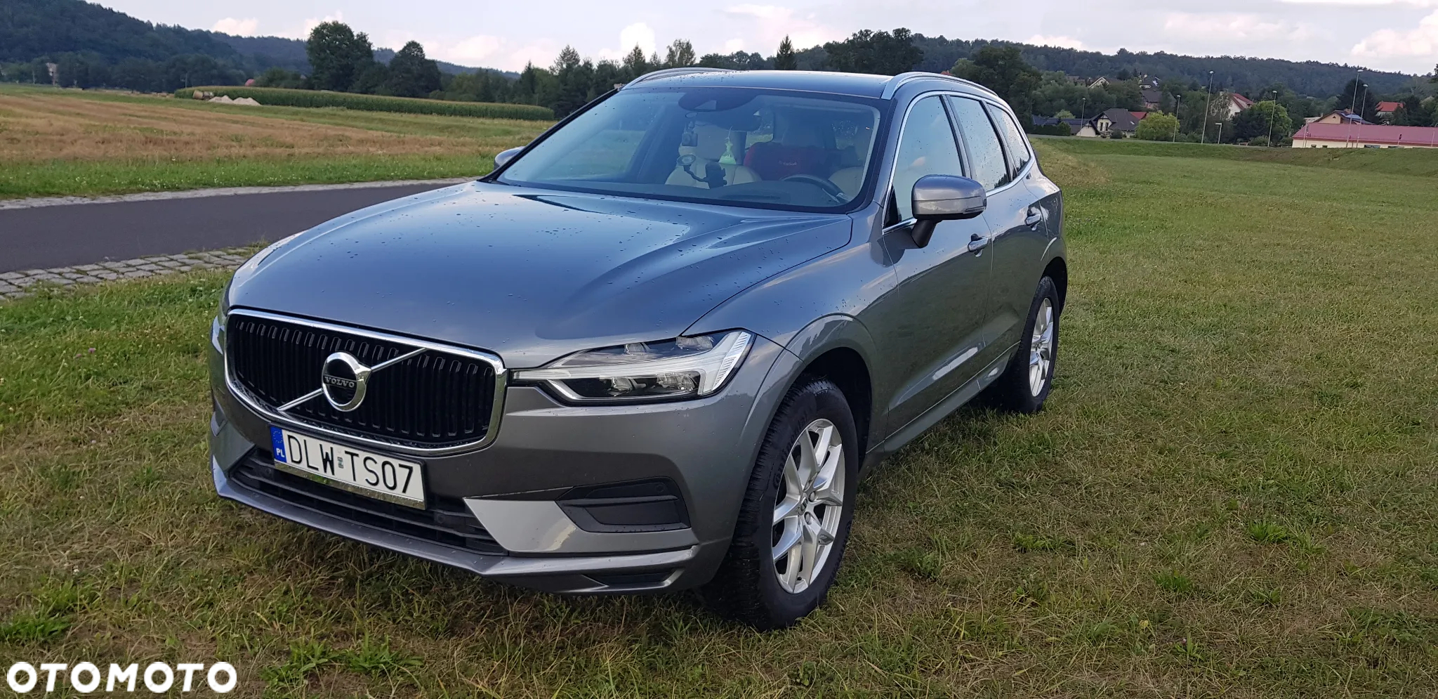 Volvo XC 60 D5 AWD Geartronic Momentum - 12