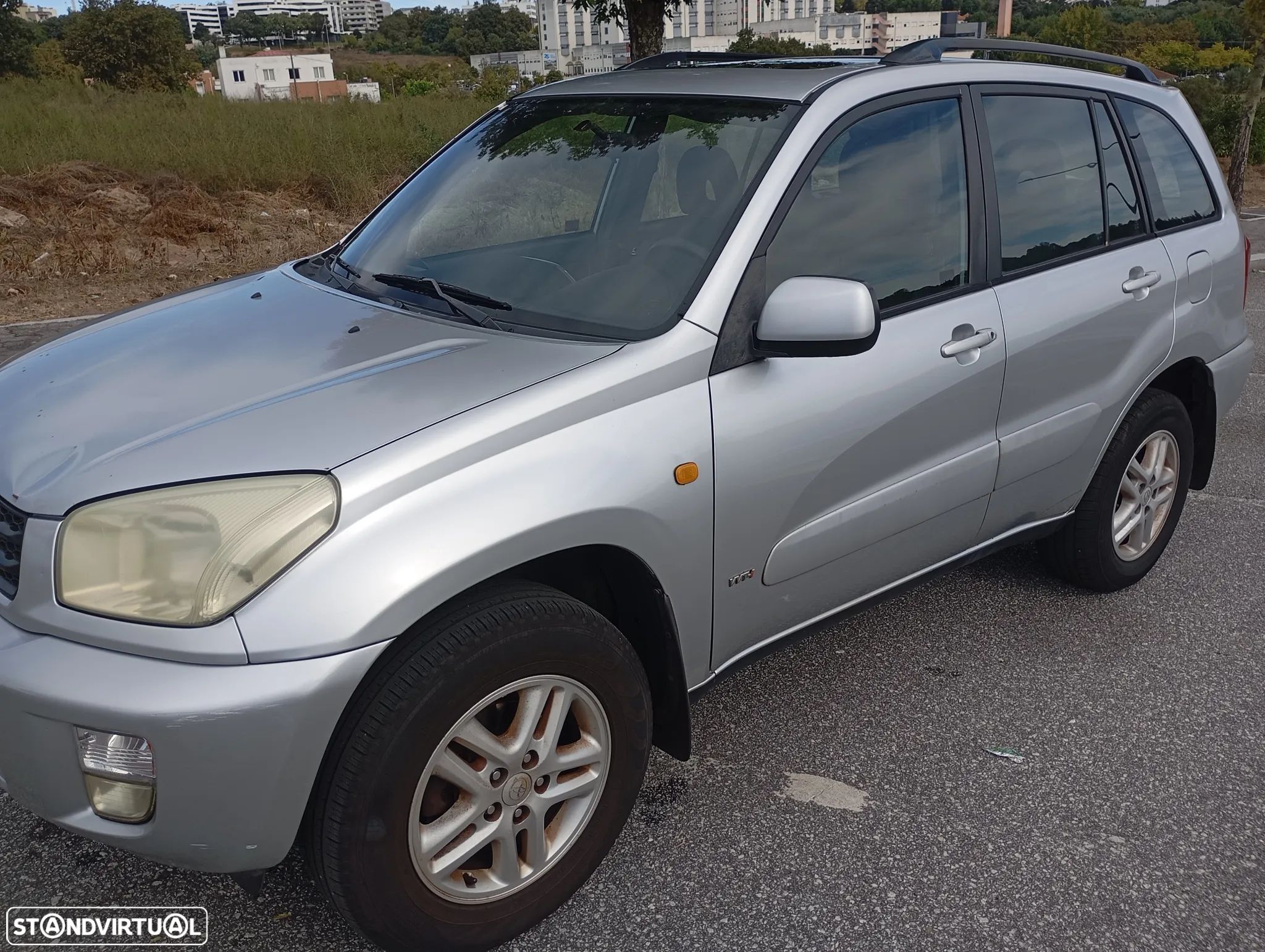 Toyota RAV4 - 1