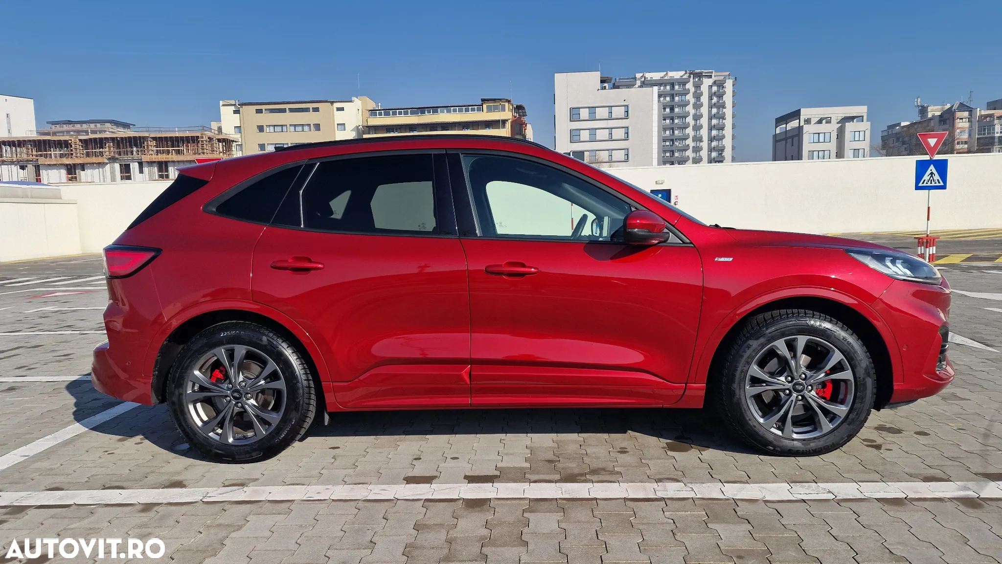 Ford Kuga - 5