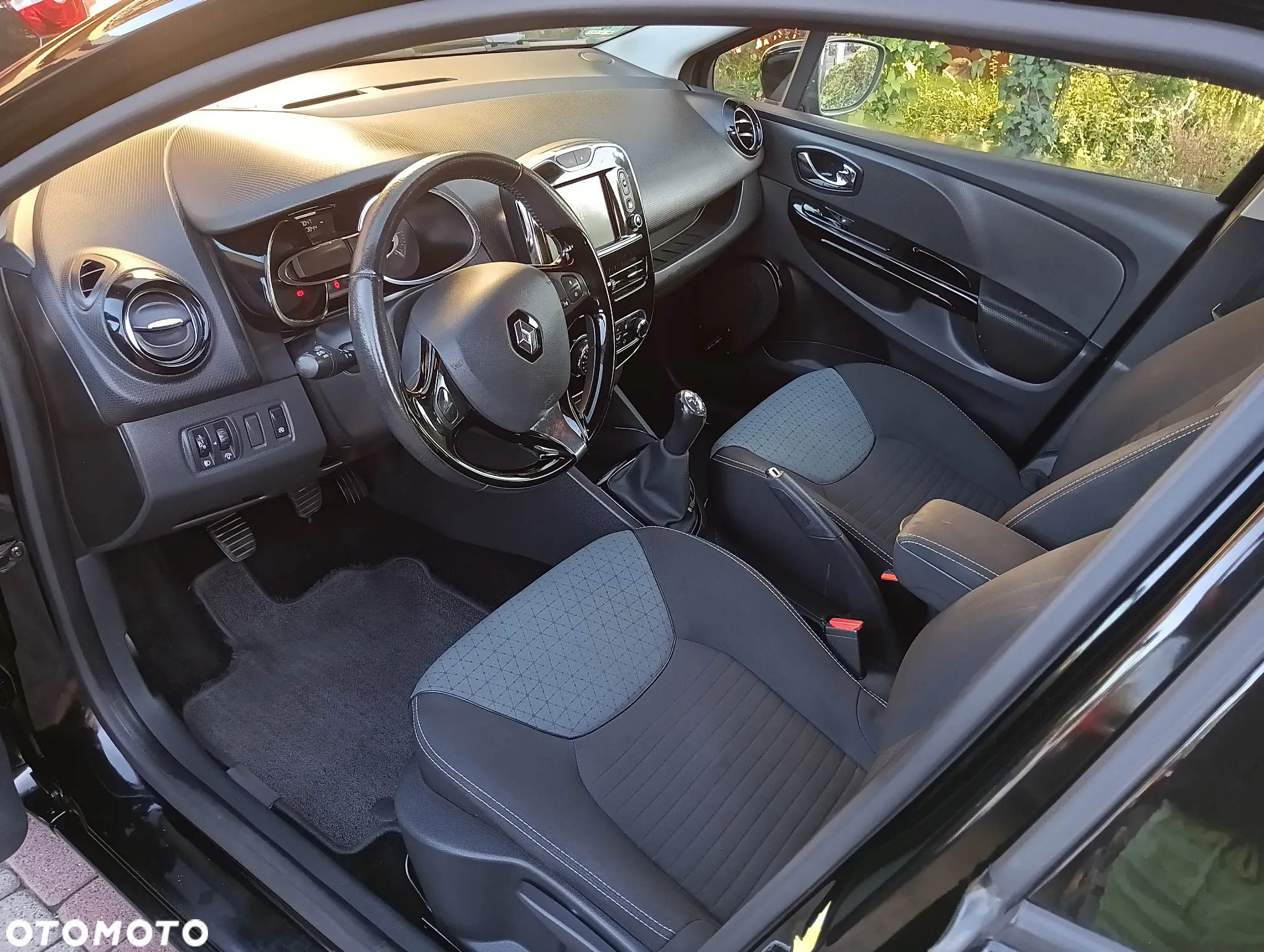 Renault Clio Grandtour TCe 90 Luxe - 13