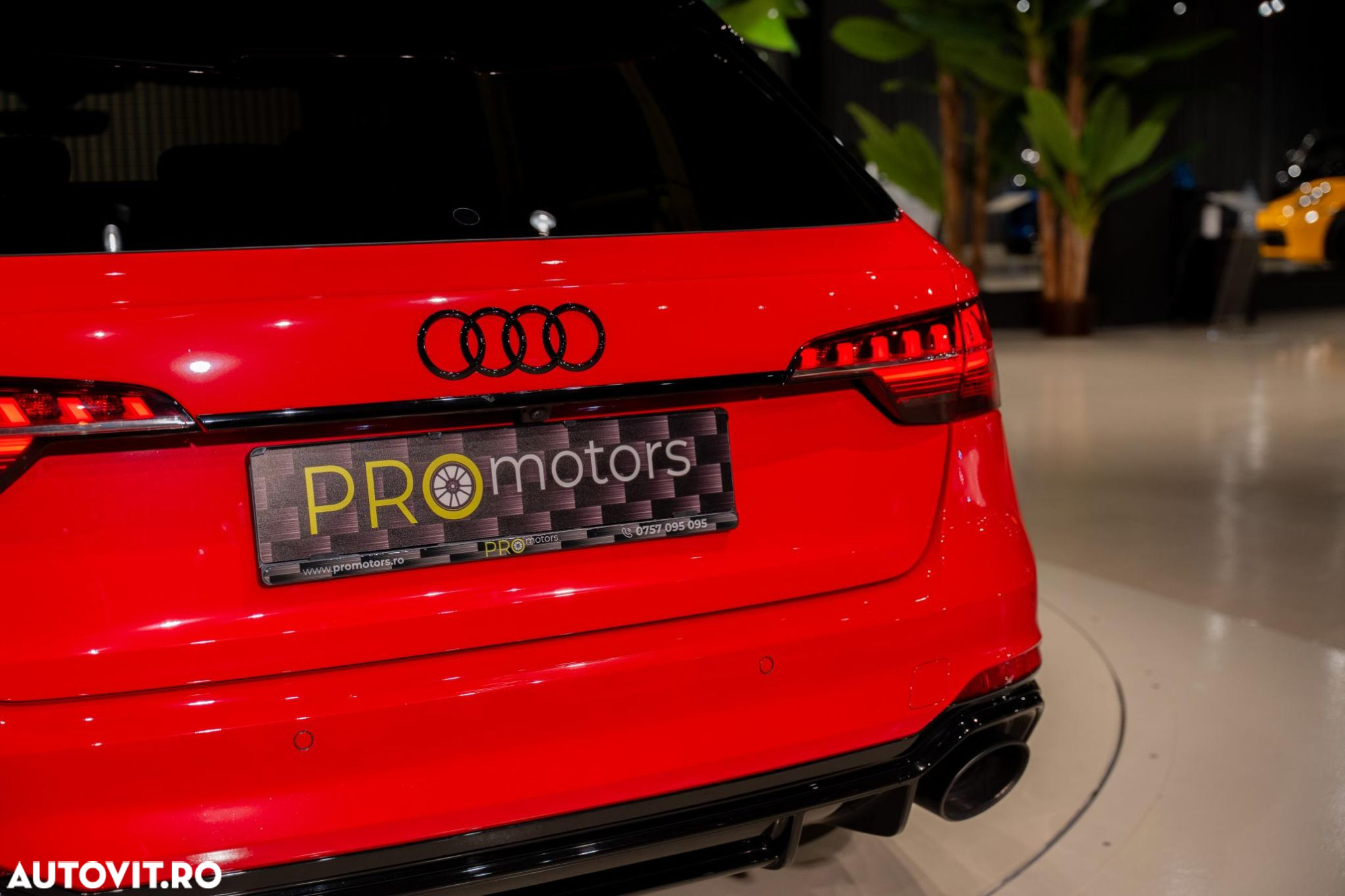Audi RS4 Avant quattro Tiptronic - 19