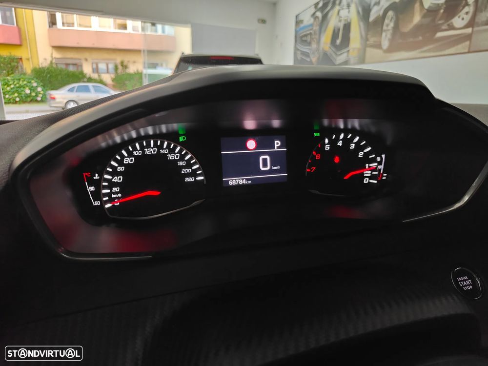 Peugeot 2008 1.2 PureTech Allure EAT8 - 50
