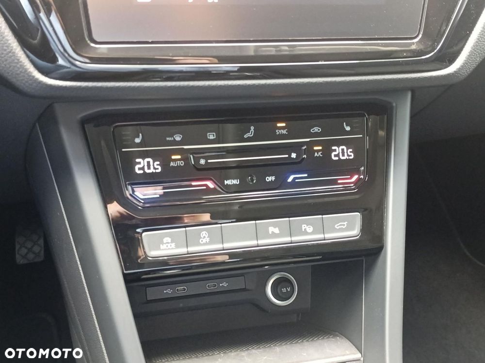 Volkswagen Touran - 26