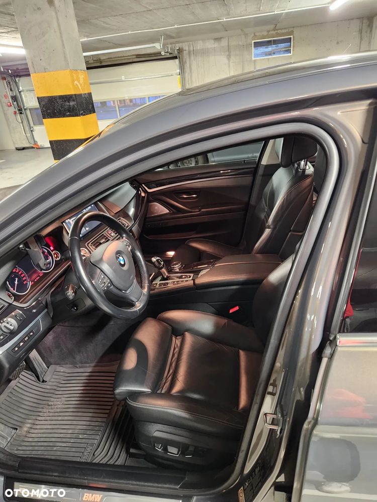 BMW Seria 5 528i xDrive Luxury Line - 5