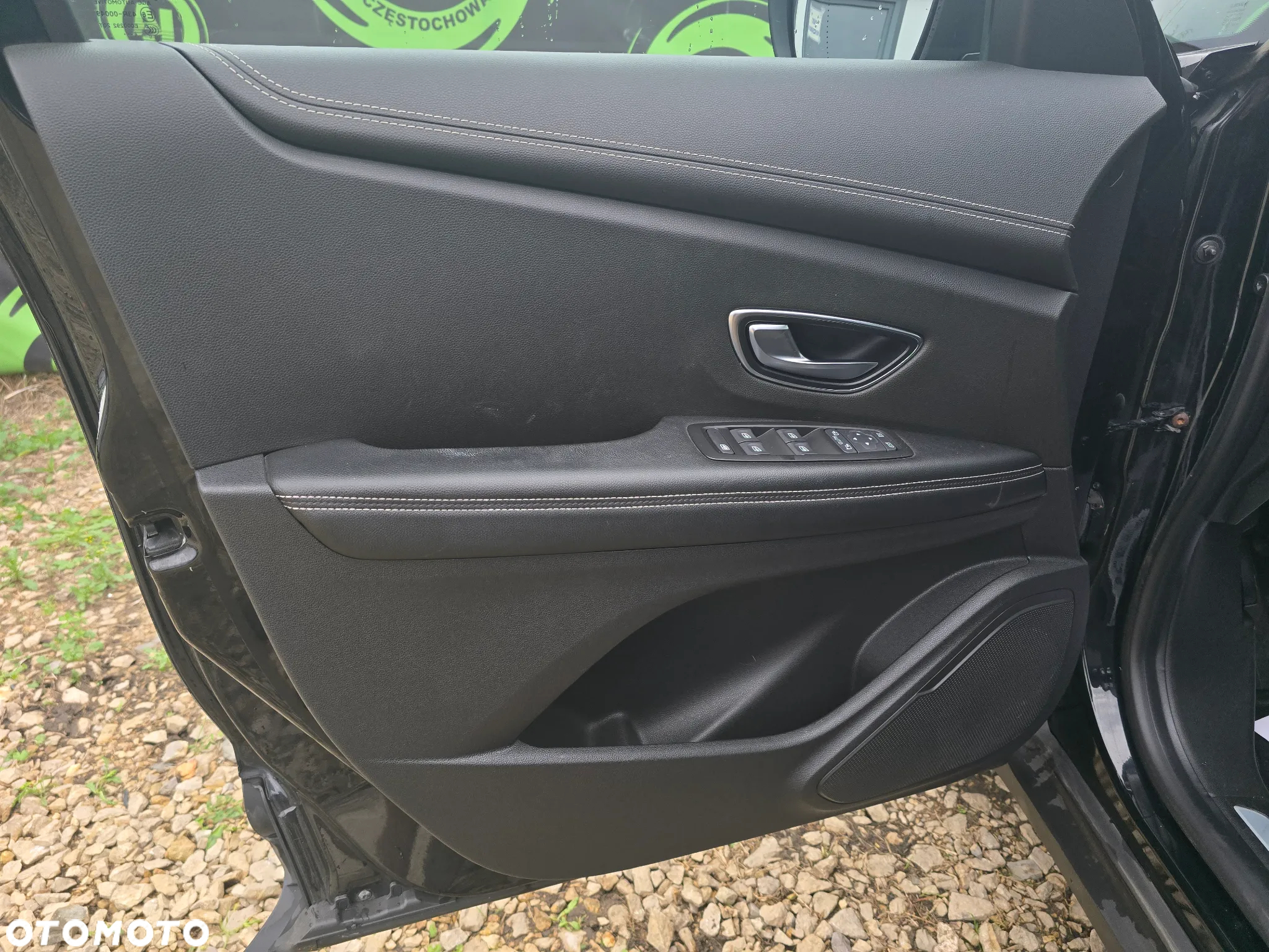 Renault Grand Scenic - 22