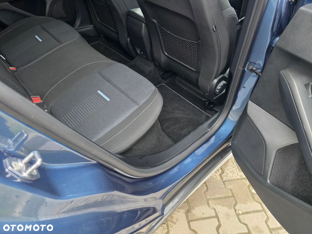 Ford Focus 1.0 EcoBoost mHEV Active Design - 33