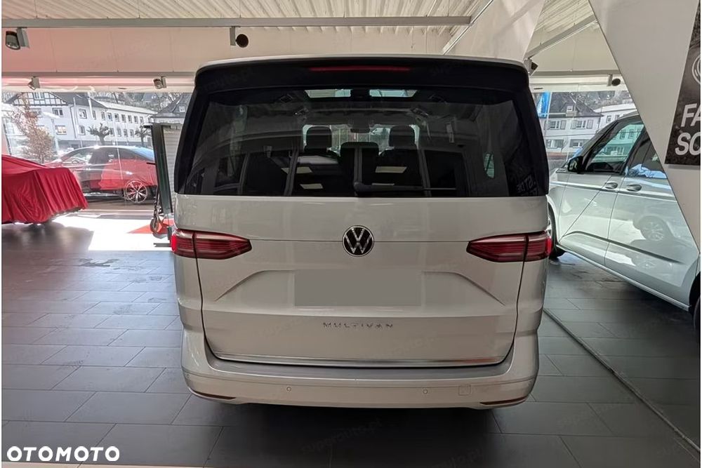 Volkswagen Multivan - 8