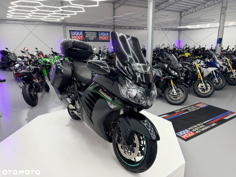 Kawasaki GTR - 36