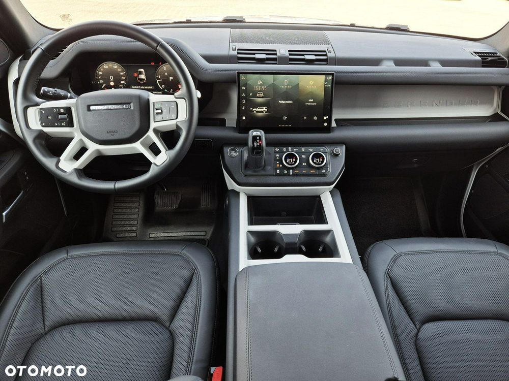 Land Rover Defender - 23
