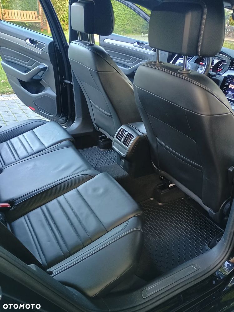 Volkswagen Passat 2.0 TDI Elegance DSG - 11