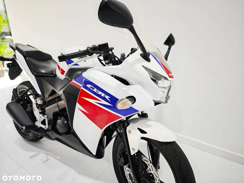 Honda CBR - 6