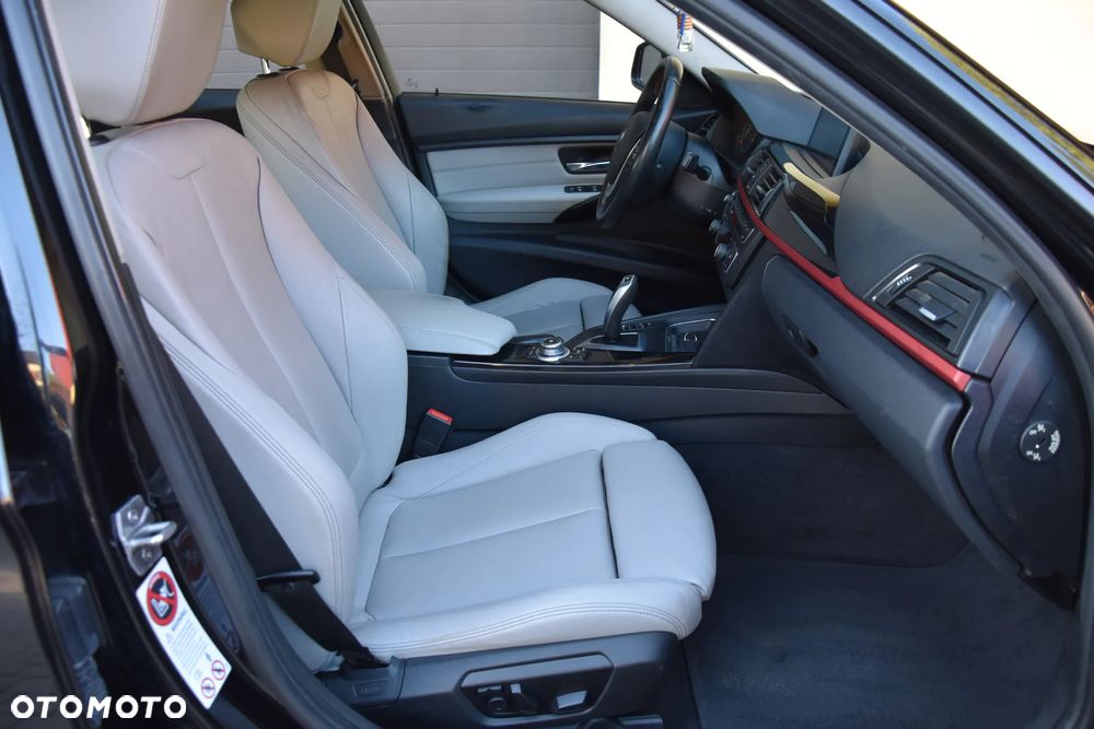 BMW Seria 3 320d Sport Line - 14