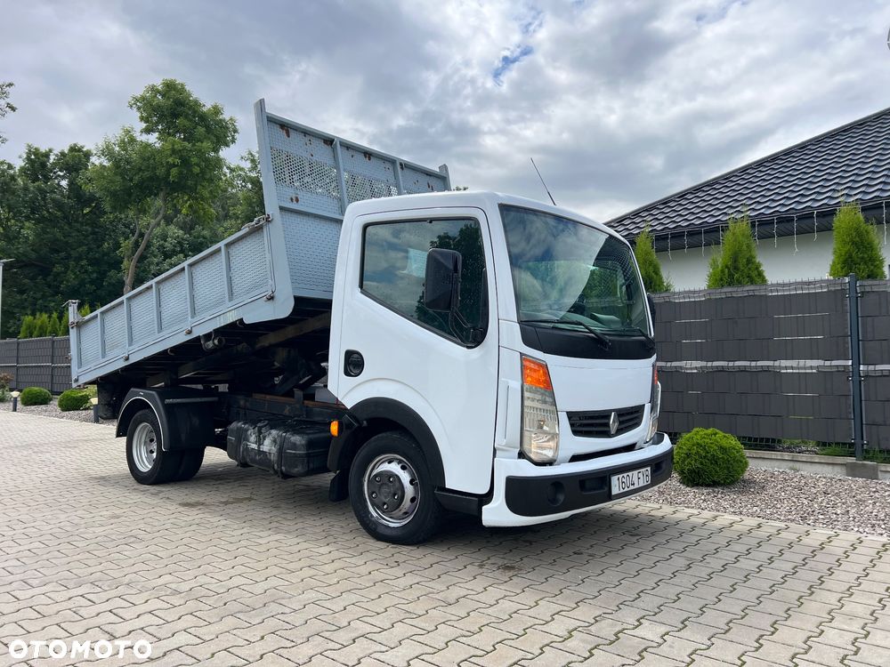 Renault Maxity - 31