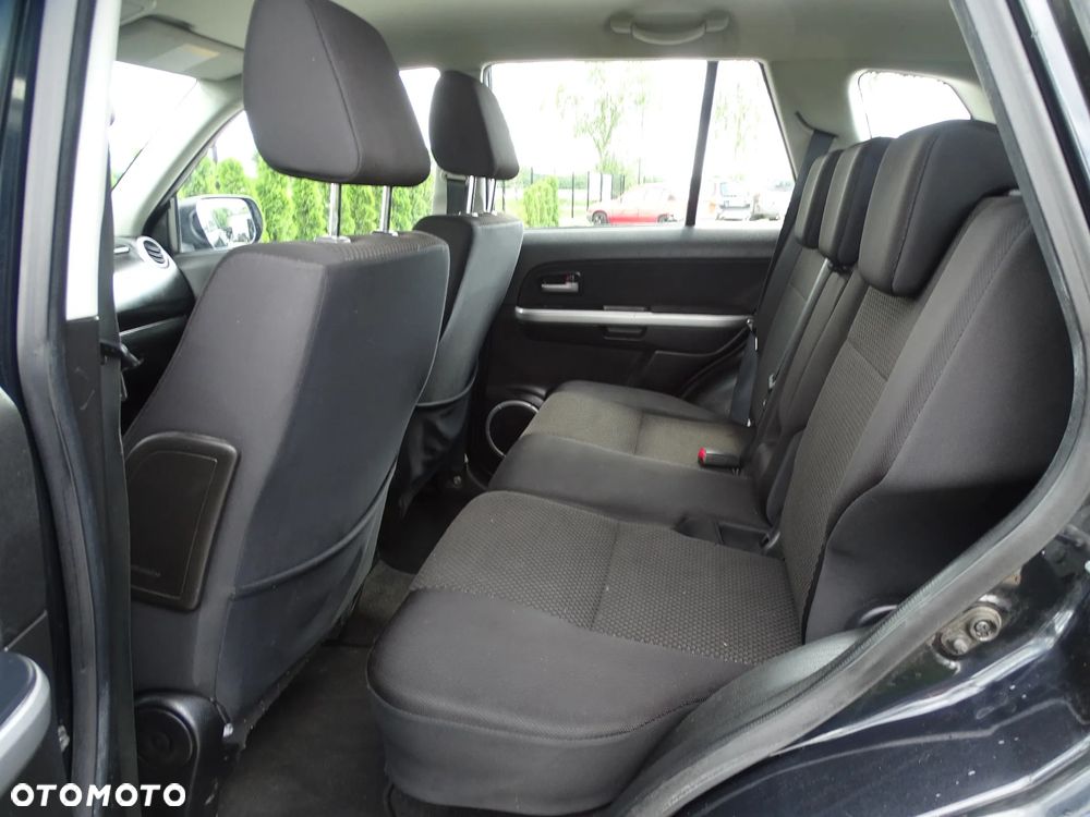 Suzuki Grand Vitara 1.9 DDiS Comfort EU5 - 29