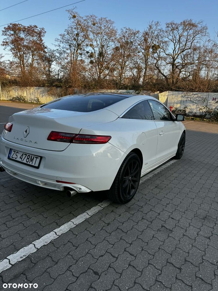 Renault Laguna 2.0 dCi Monaco GP2 - 6