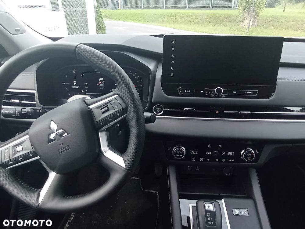 Mitsubishi Outlander Intense - 7