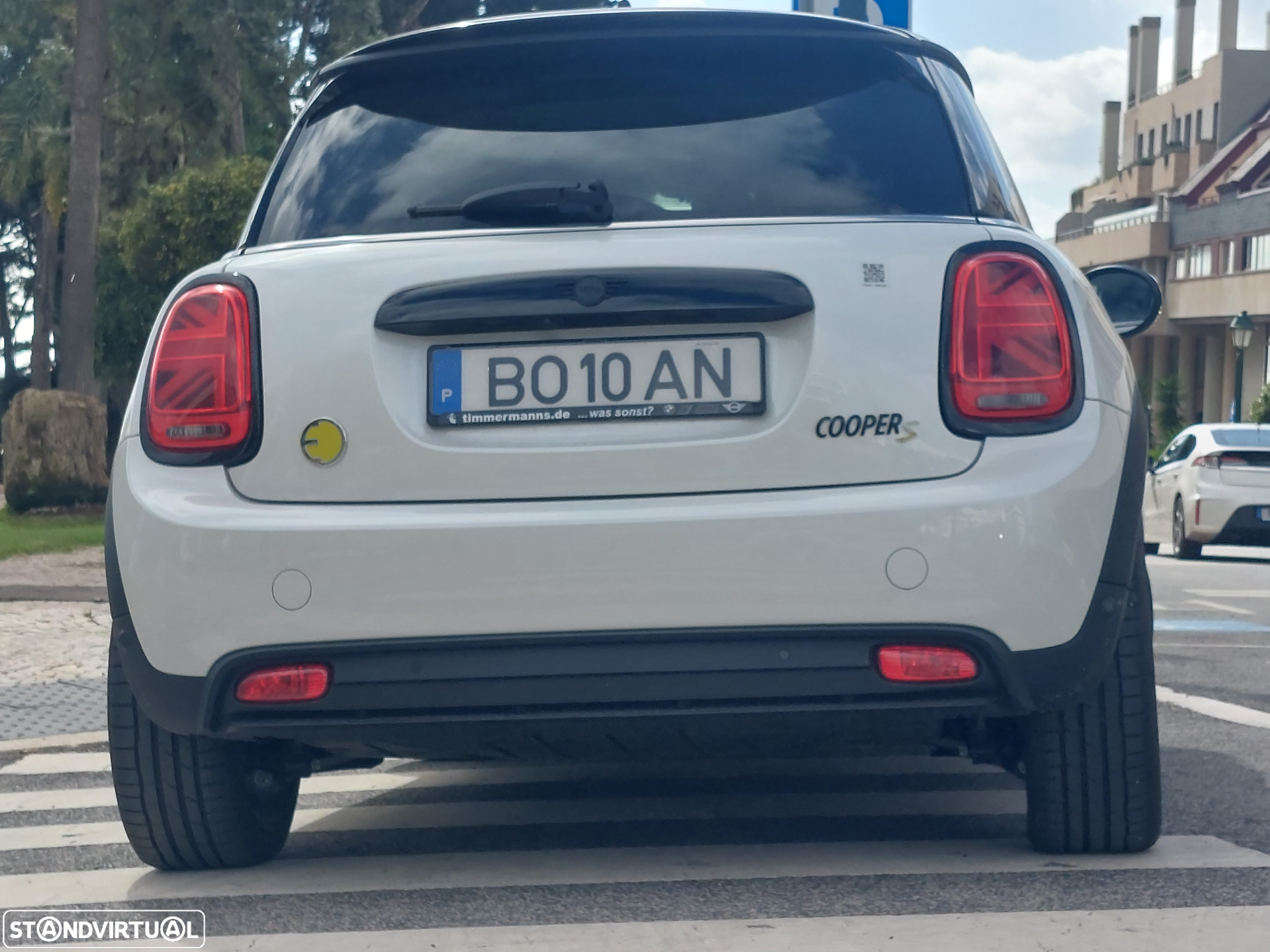 MINI 3 Portas Cooper E Classic - 23