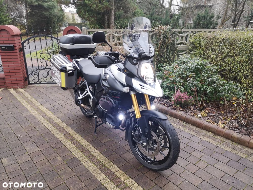 Suzuki V-STROM - 4