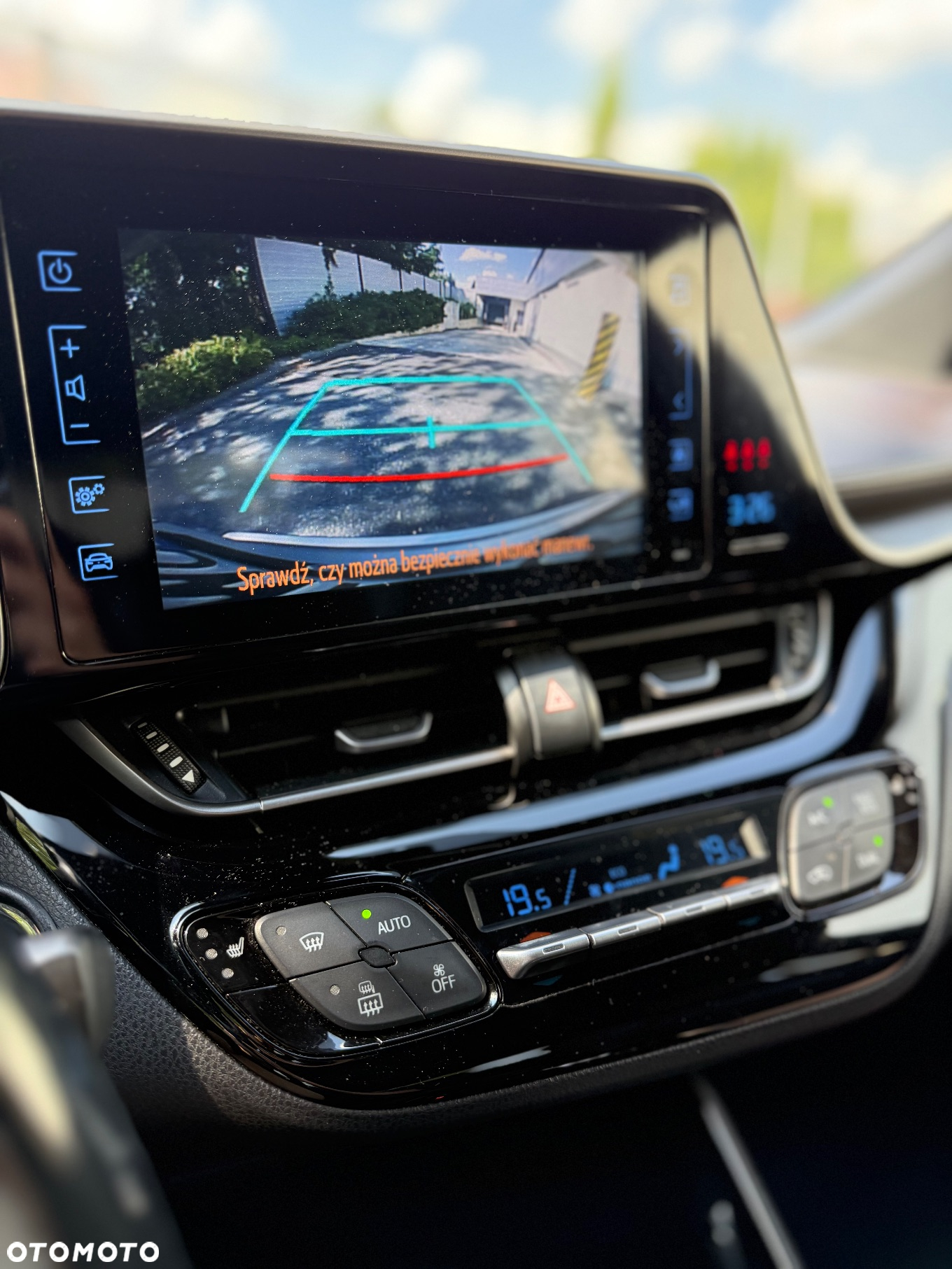 Toyota C-HR 1.2 T Prestige + LED CVT - 16