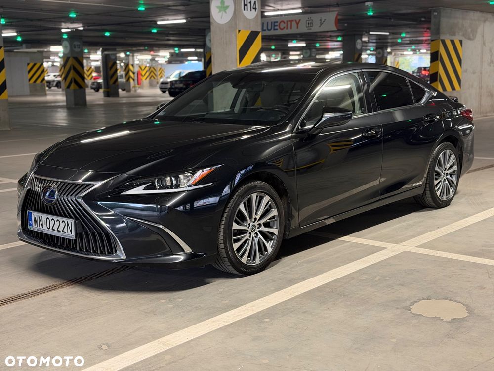 Lexus ES - 1