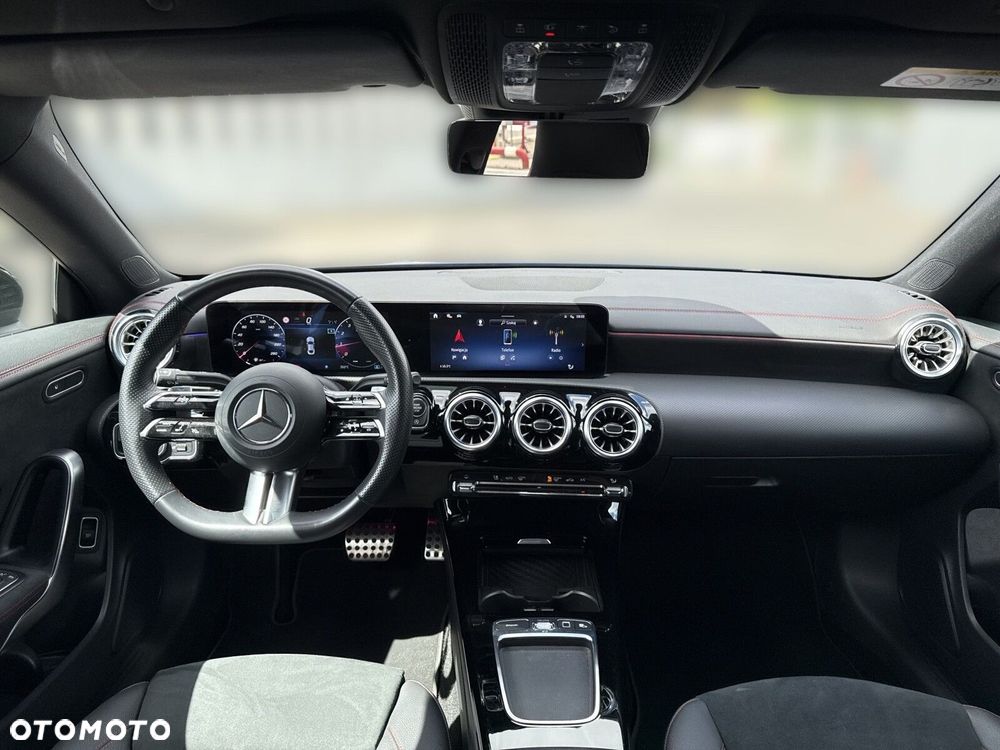 Mercedes-Benz CLA - 14