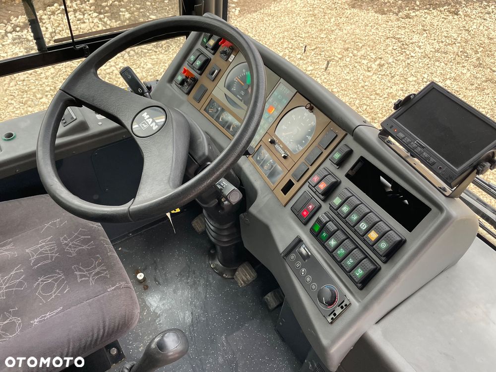 MAN A 51 SCOLER 3 KLIMA WEBASTO STAN BDB WOJSKO - 23