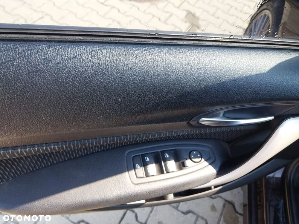 BMW Seria 1 116i - 12