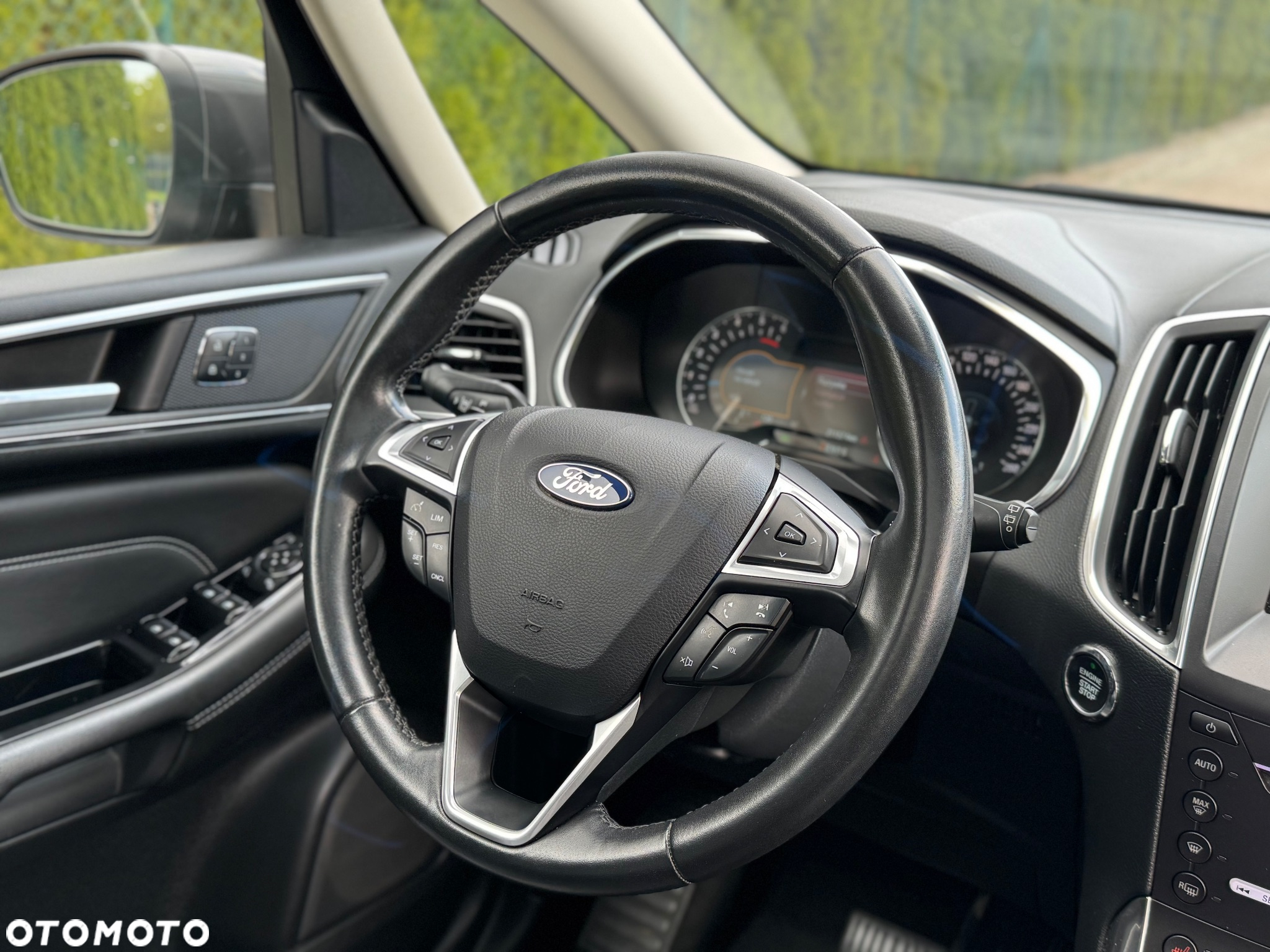 Ford S-Max - 10