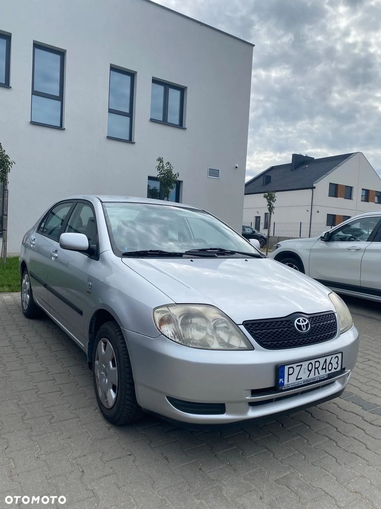 Toyota Corolla - 3