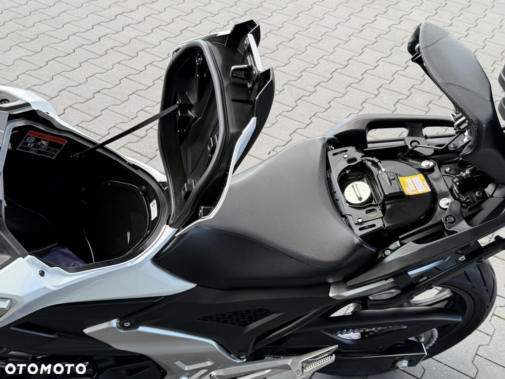 Honda NC - 25