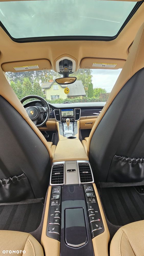 Porsche Panamera 4 PDK Edition - 16
