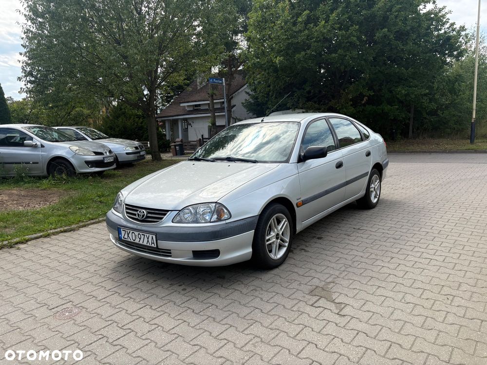 Toyota Avensis - 7