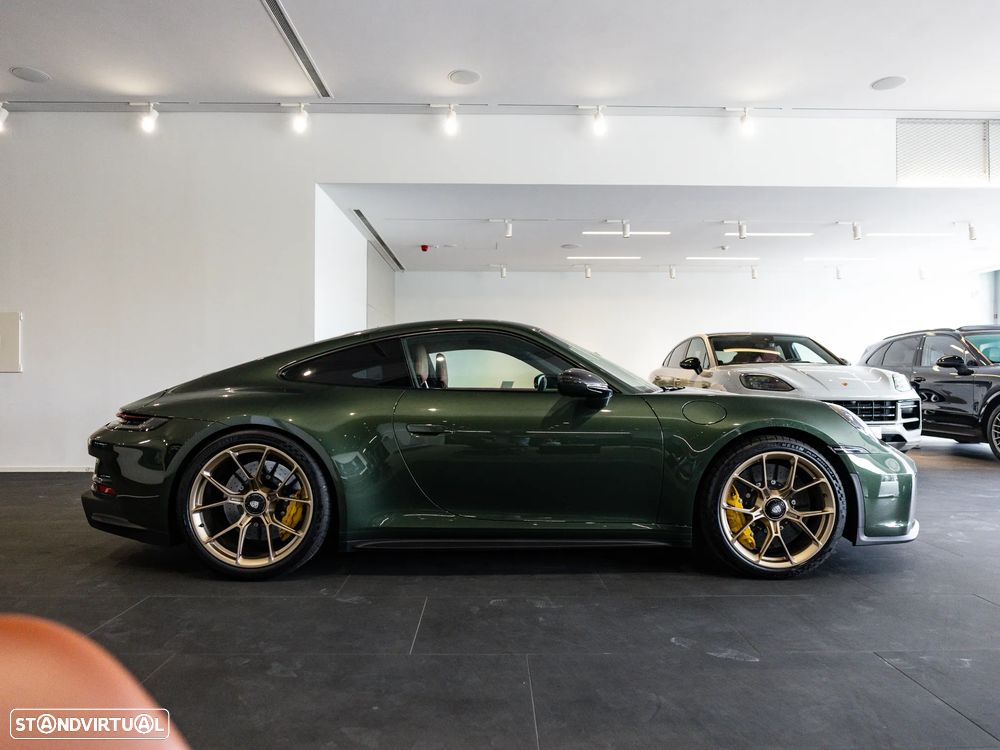 Porsche 911 (992) GT3 Touring Package - 7