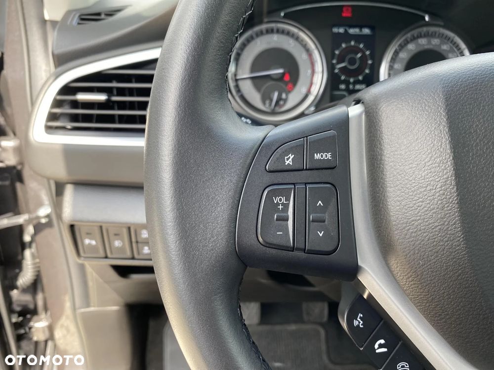 Suzuki SX4 S-Cross - 10
